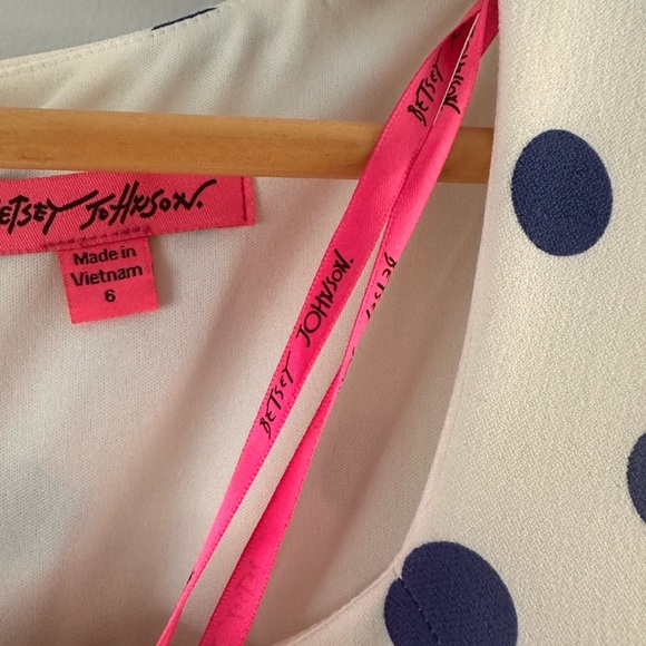 Betsy Johnson women’s white Peplum dress with royal polka dots, size 6. NWT - Picture 6 of 11